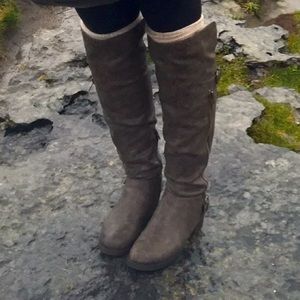 Knee high fall riding boots